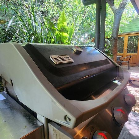 The Black Cockatoo - Secret Garden Treetops Home Katoomba Exterior photo